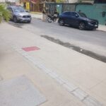 Vídeo: Entregador vai ao chão durante abordagem da DMTT em Maceió