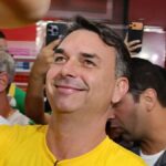 Flávio Bolsonaro declara apoio a JHC na disputa pelo governo de Alagoas