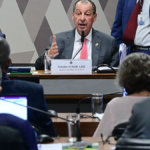 Comissão aprova fim da escala 6×1 e votação vai a último estágio, no plenário do Senado