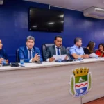 Câmara reúne demandas de ambulantes para reordenamento da orla marítima de Maceió